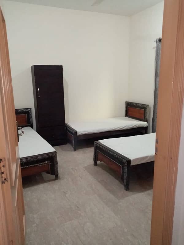 Boys Hostel in G-11 near Metro stop, district courts, Bahria,Tmuc,Fast 1