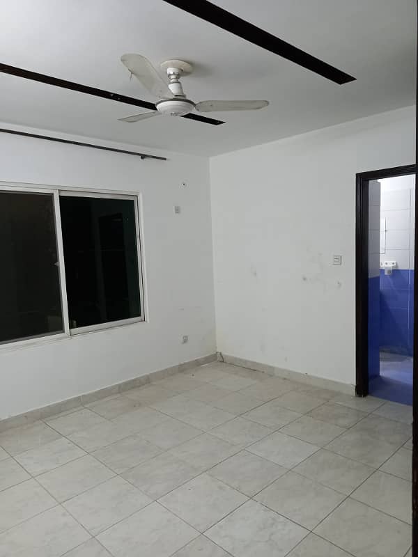 3 Bedroom Apartment For Sale In E/11/2 11