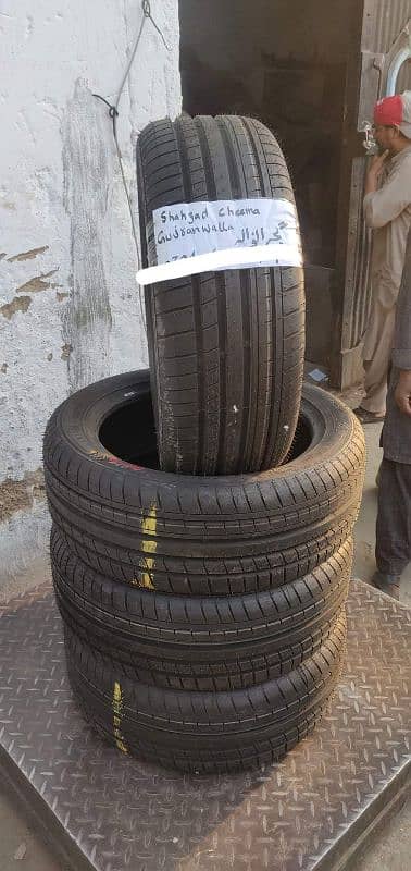 215-50-17 mercedez-sedan car tire 1