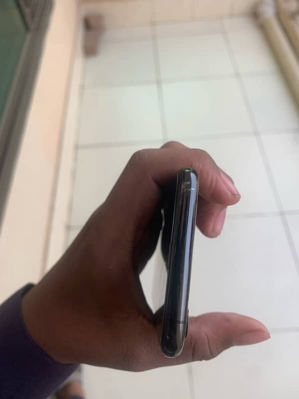 iPhone xs 256 gb factory unlock 3