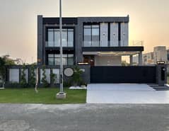 100% Original Pics & Price 1 Kanal Brand New Ultra Moder House Available For Sale In DHA Phase 7 