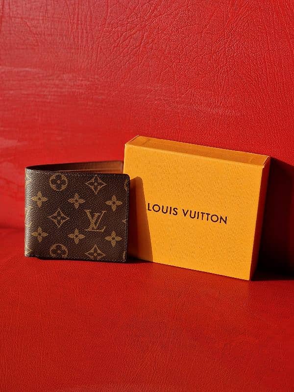 LV wallet 1