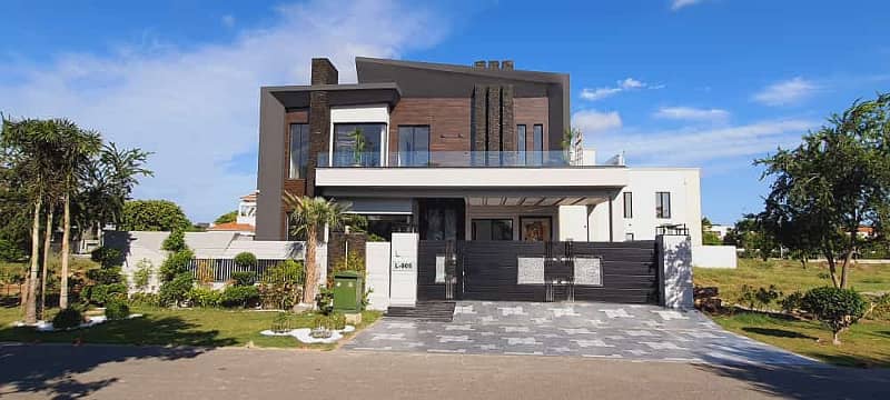 1 Kanal Modern Beautiful House For Sale Near Park And Masjid 0