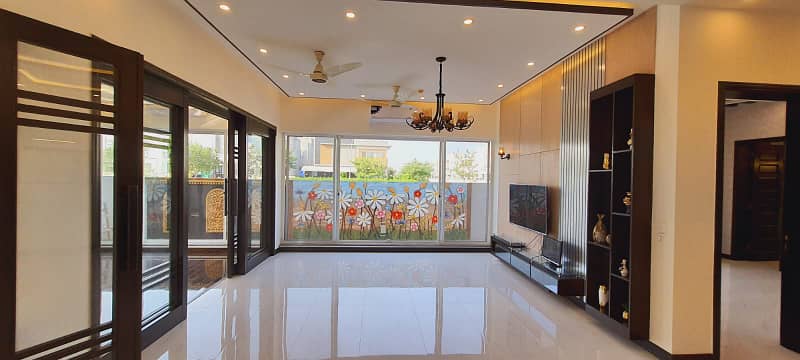 1 Kanal Modern Beautiful House For Sale Near Park And Masjid 9