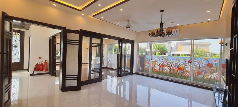 1 Kanal Modern Beautiful House For Sale Near Park And Masjid 10