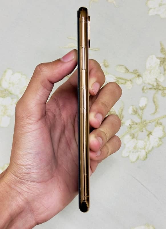 iphone xs max pta aproved physical plus esim both aproved 10/10 Gold 2