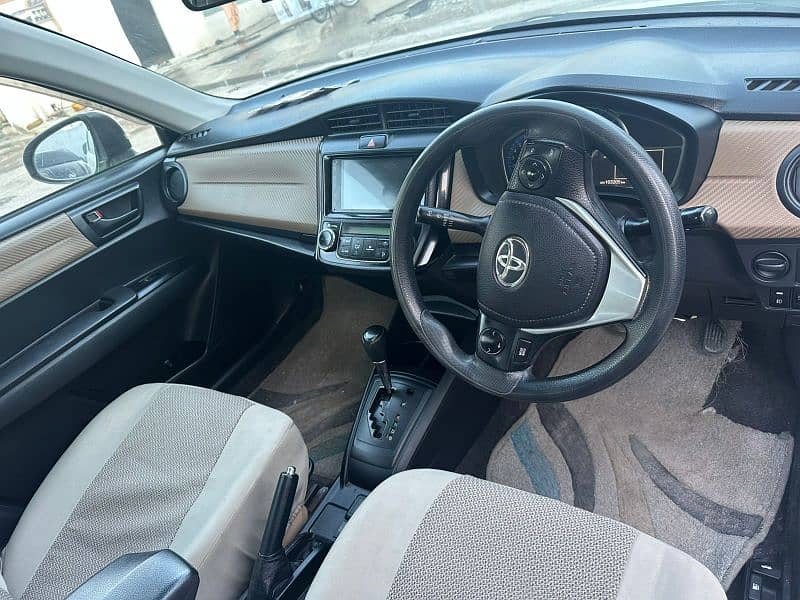 Toyota Corolla Axio 2014 2