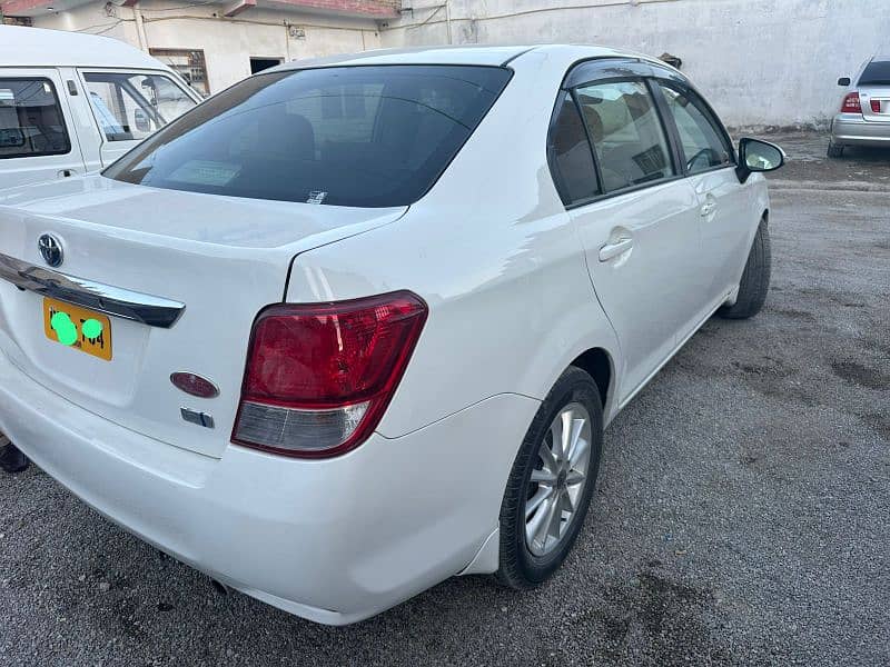 Toyota Corolla Axio 2014 8