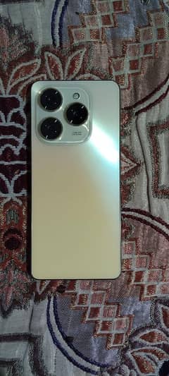 Tecno spark 20 pro 16/256 with box