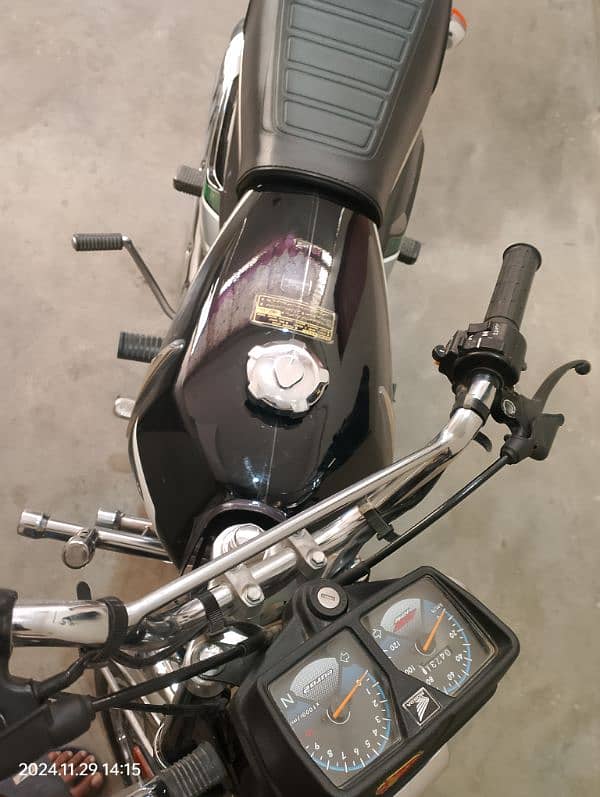 honda lovers CG 125 black colour 2023 10