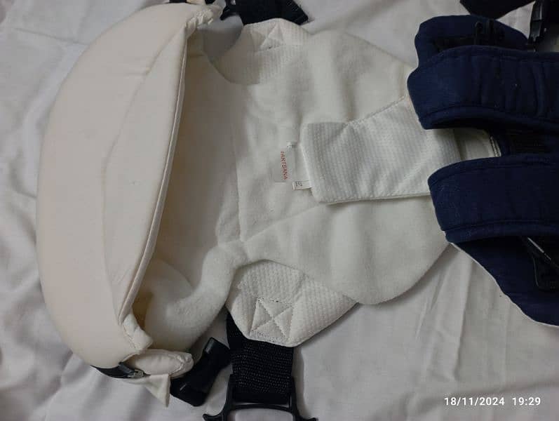 Chicco baby carrier 5