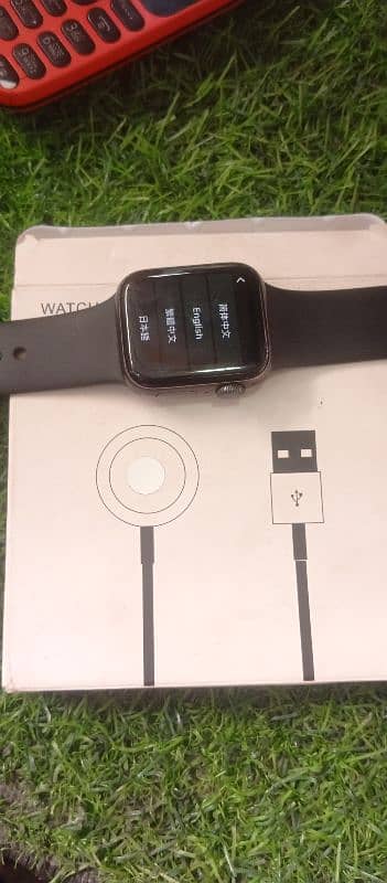 Apple Watch Series 5   40mm 0