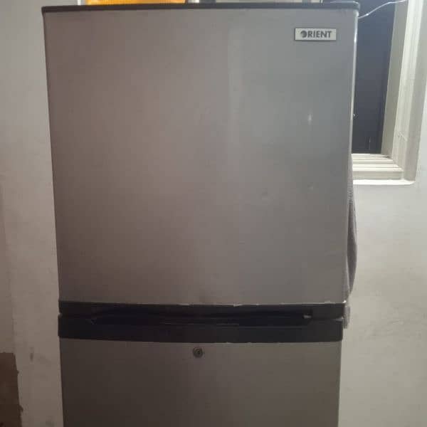 Orient Refrigerator/Fridge 4