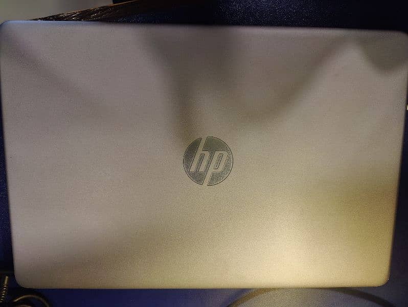 HP 255 G8 Laptop - AMD Ryzen 7-5700U with 2 GB integrated graphic card 1