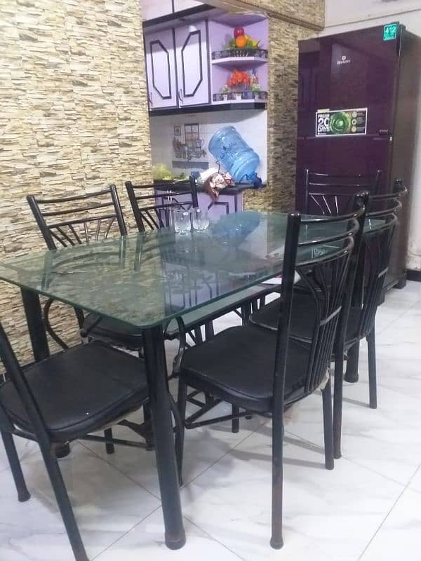 dining table for sell 1