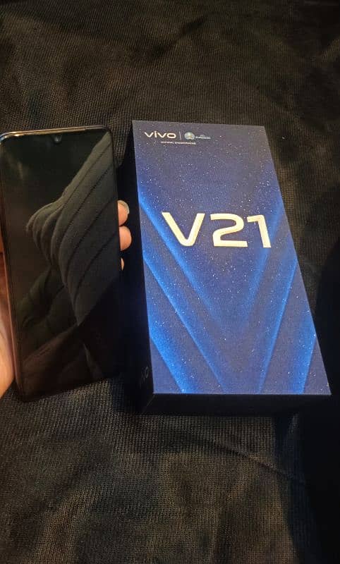 Vivo V21. Original Charger New condition 5