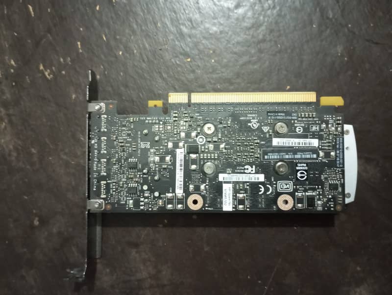 NVIDIA Quadro P400 / 2GB / DDR5 / DX 12 2