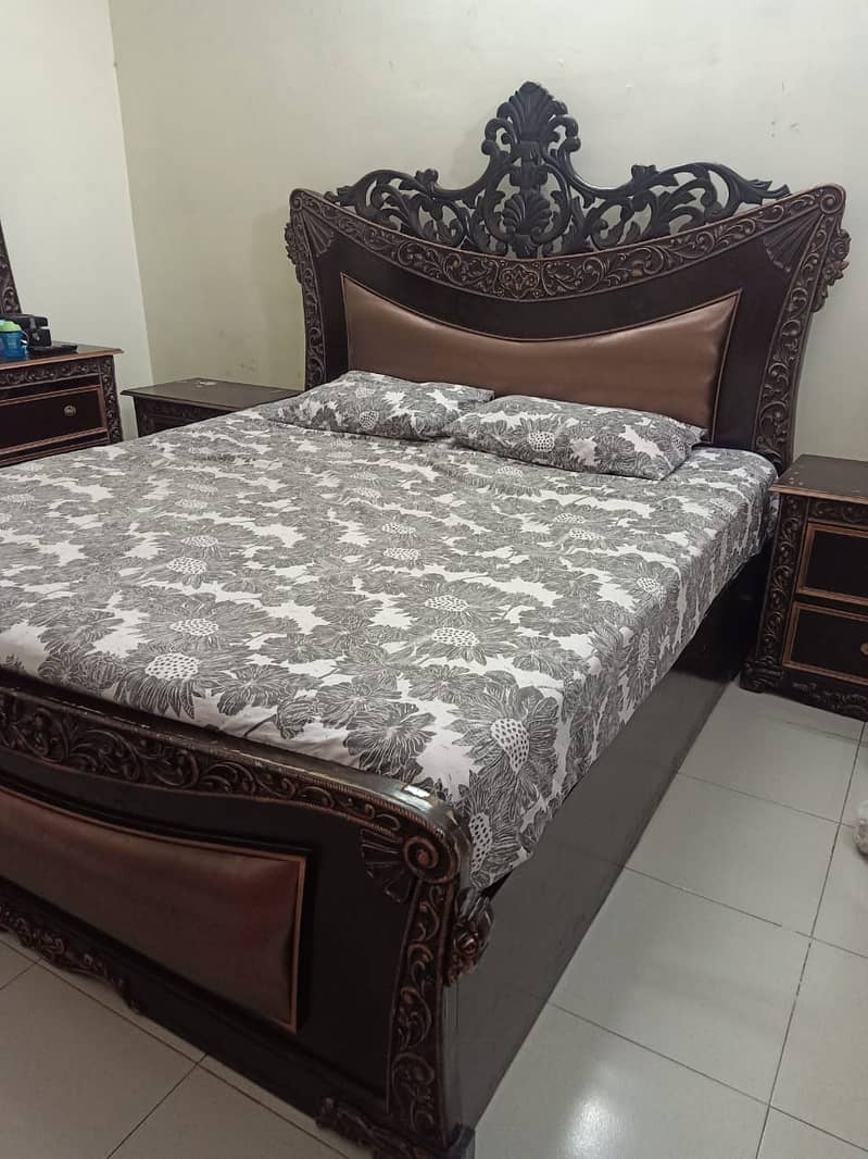 Bed / Decent Elegant Bed set / Double Bed set / King size B 4