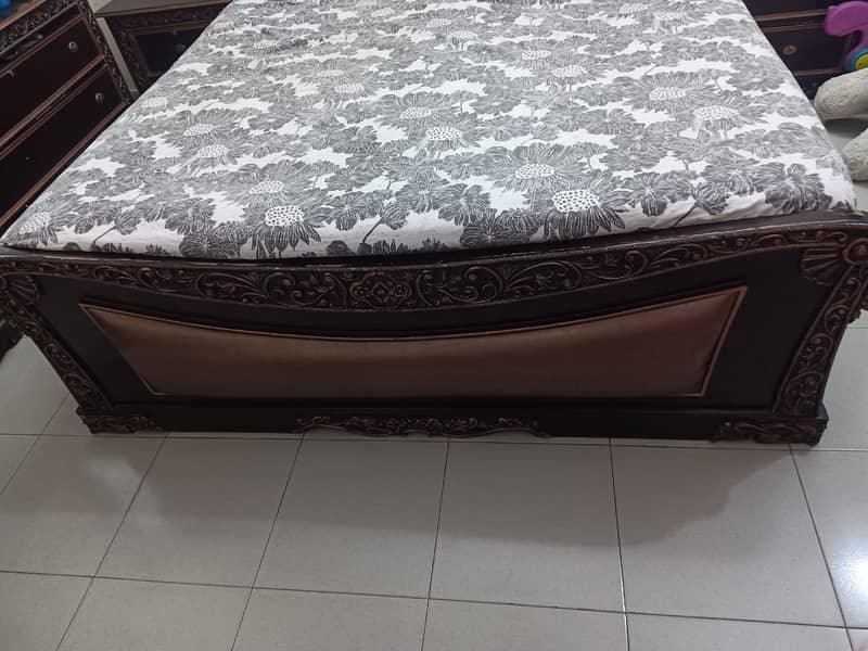 Bed / Decent Elegant Bed set / Double Bed set / King size B 6