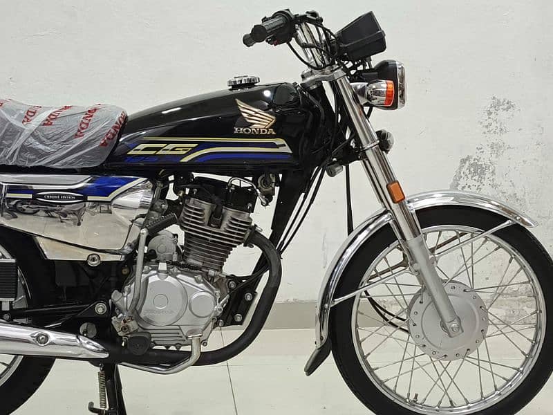 HONDA CG-125 SELF-START MODEL 2024 3