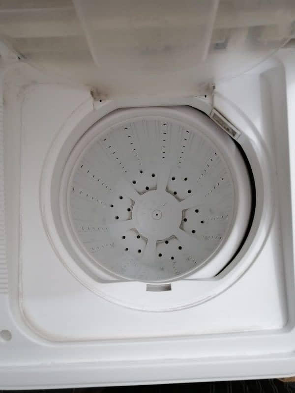 Kenwood 10KG Washing Machine with 6KG dryer 2