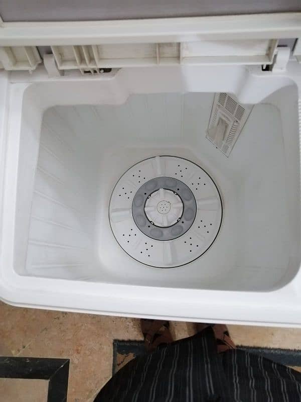 Kenwood 10KG Washing Machine with 6KG dryer 9