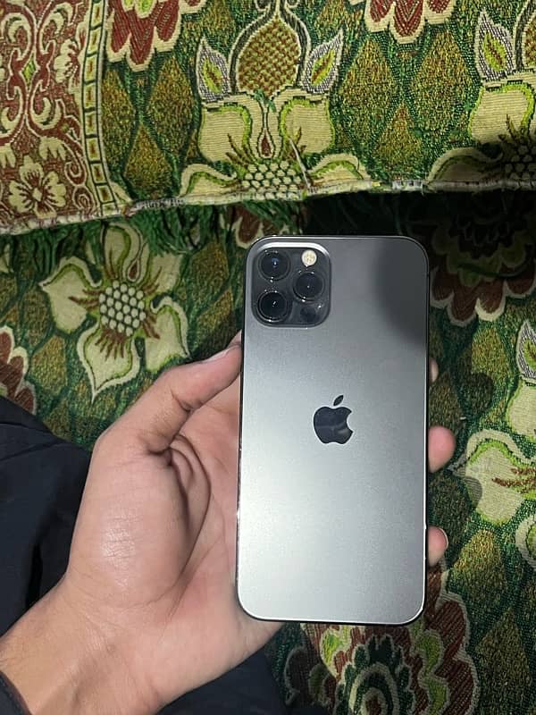 iPhone 12 pro 128GB 2