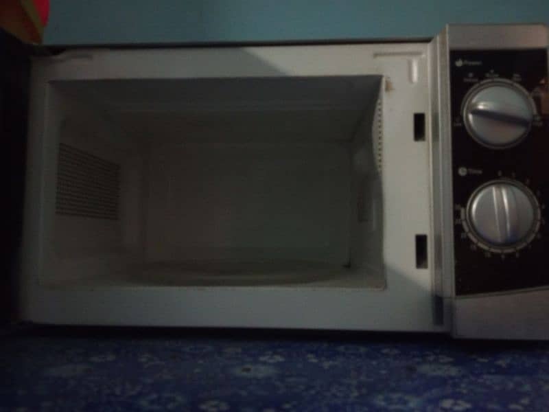 microwave oven 2