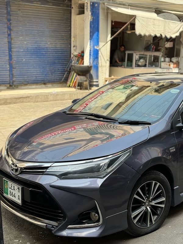 Toyota Altis Grande 2017 1