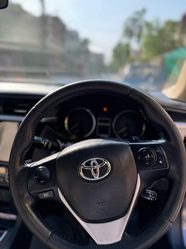 Toyota Altis Grande 2017 6