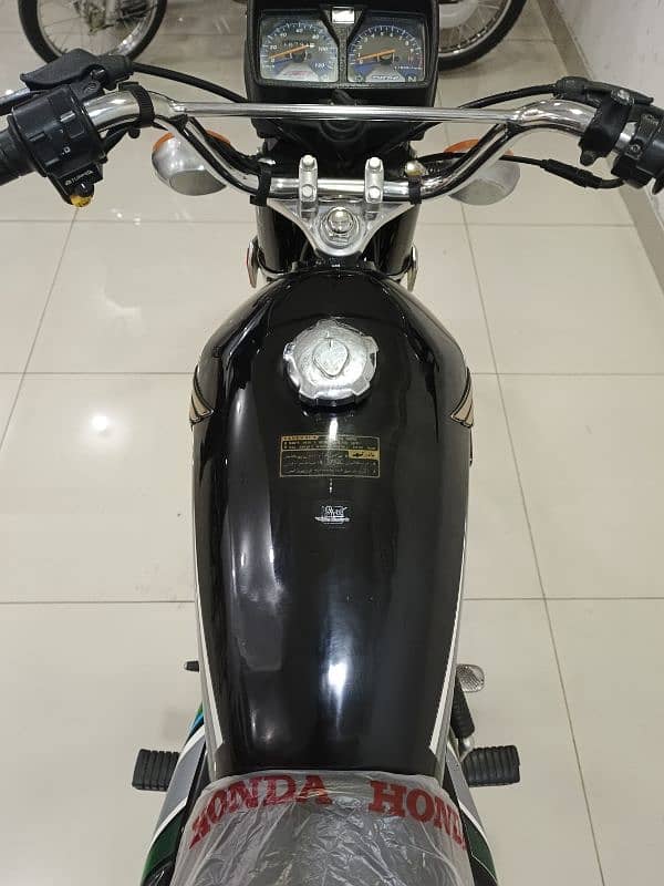 HONDA CG-125 MODEL 2023 6