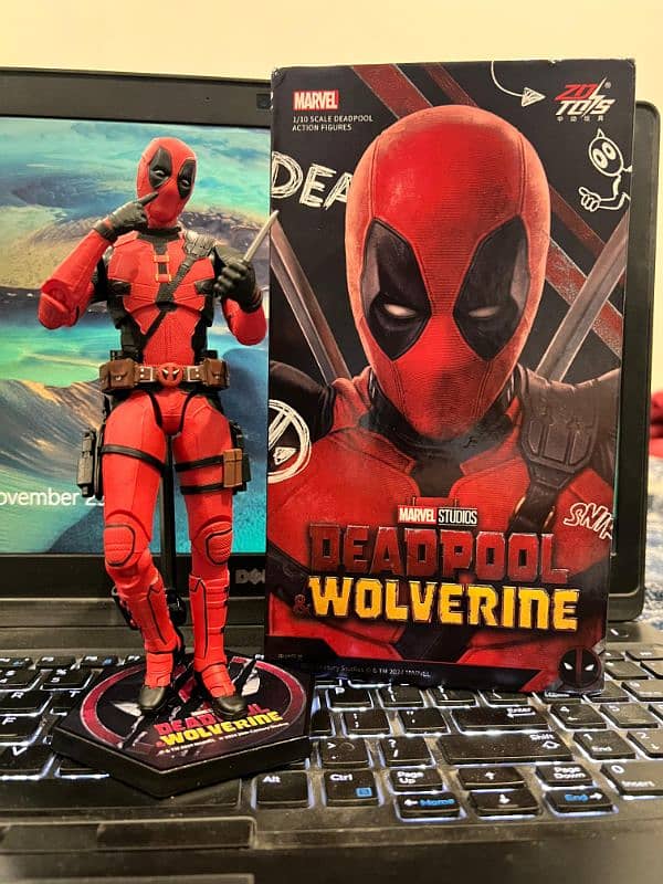 new ZD toys Deadpool action figure 0