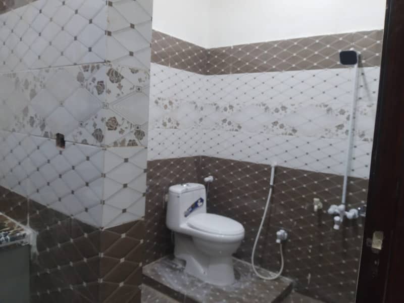 Brand New 4 Bed D/D Portion Available For Rent Prime Location Gulshan-e-iqbal Block-10A 11