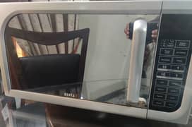 Microwave Oven 30 Lit. Excellent Condition