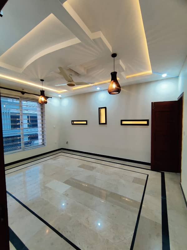 Upper Portion For Rent In G15 Size 7 Marla Near To Markaz Masjid Park Best Location More Five Options Available 3