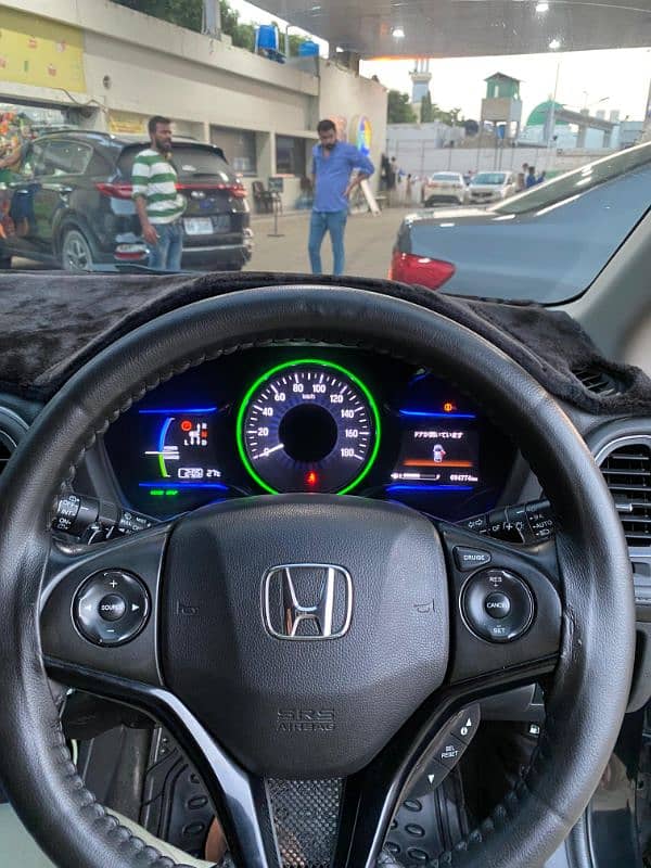 Honda Vezel 2015 9