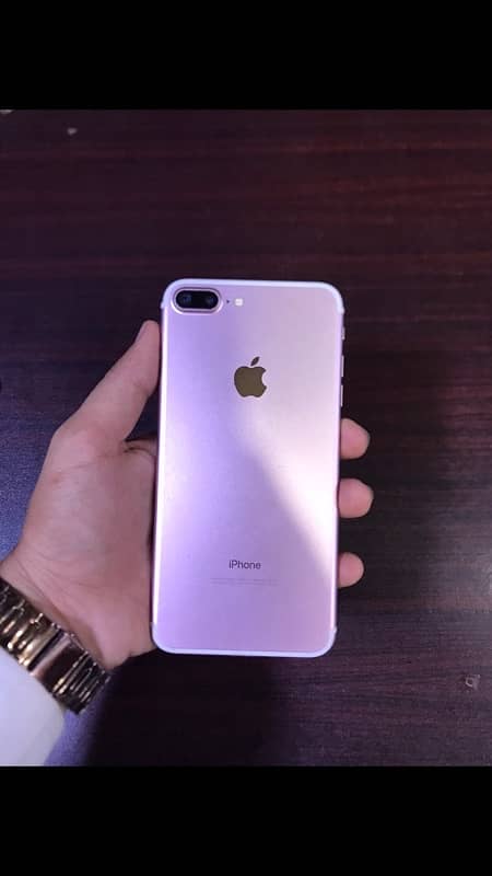 IPhone 7plus 32gb officially Pta approved . . (plz read the description) 0