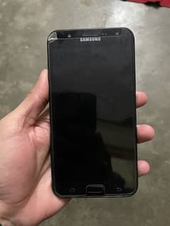 samsung j7 2/16gb storage