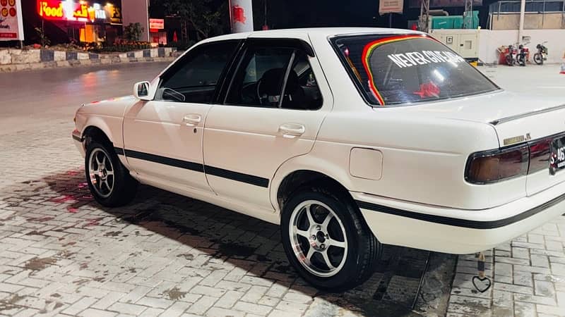 Nissan Sunny 1991 5