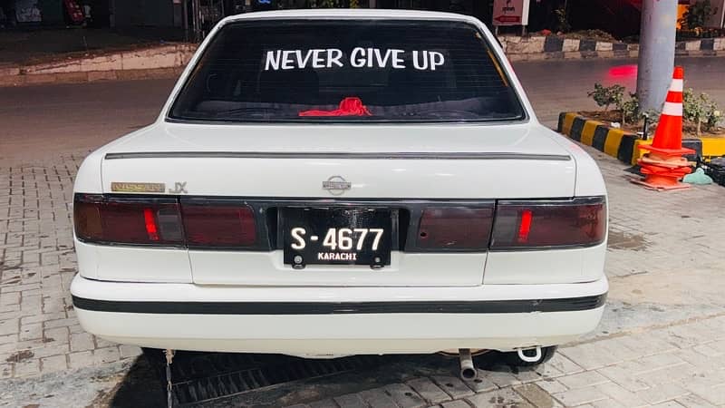 Nissan Sunny 1991 7