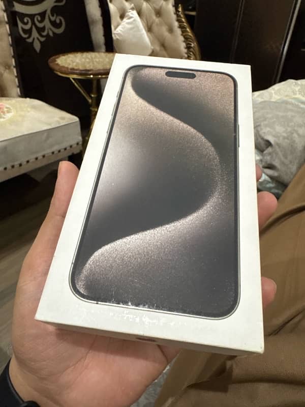 IPHONE 15 PRO MAX NATURAL TITANIUM 256 GB PTA APPROVED 7