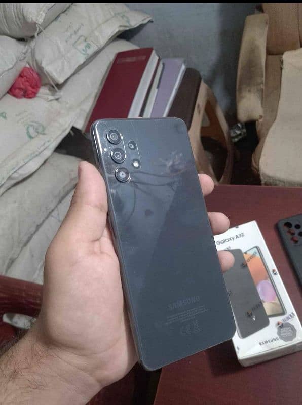 Samsung A32 condition 10/10 2