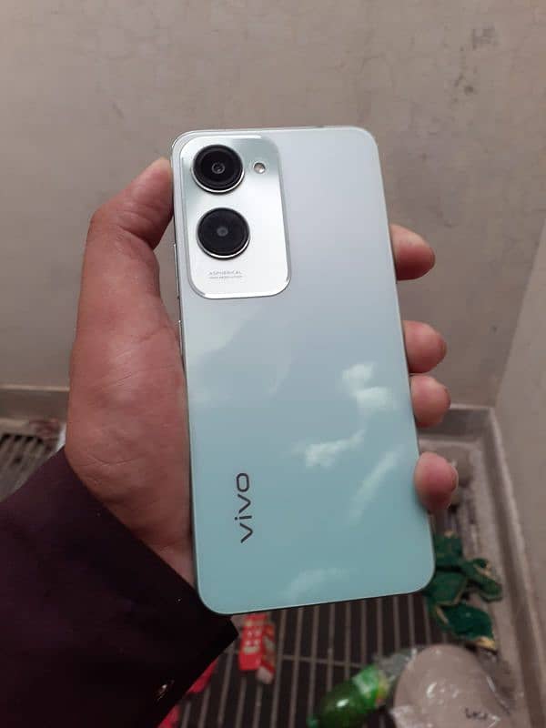 Vivo Y18 full box 7 months warranty available 2