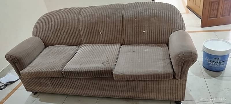 sofa for sale all ok saaf hain new all set  contact no: 03351722225 1