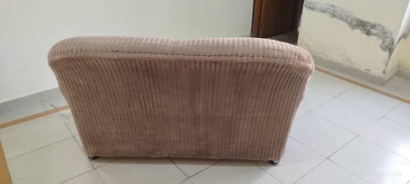 sofa for sale all ok saaf hain new all set  contact no: 03351722225 4