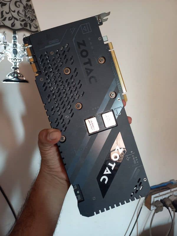 zotac amp exteme gtx 1080ti in super duper condition 2