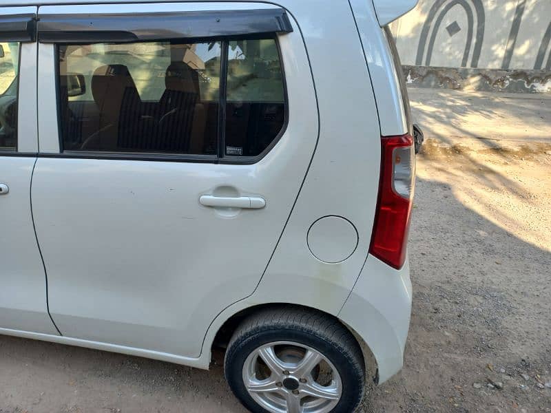 Suzuki Wagon R 2015 6