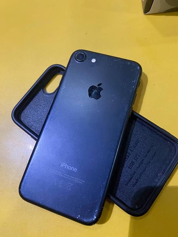 iPhone 7 pta approved  64/GB 7