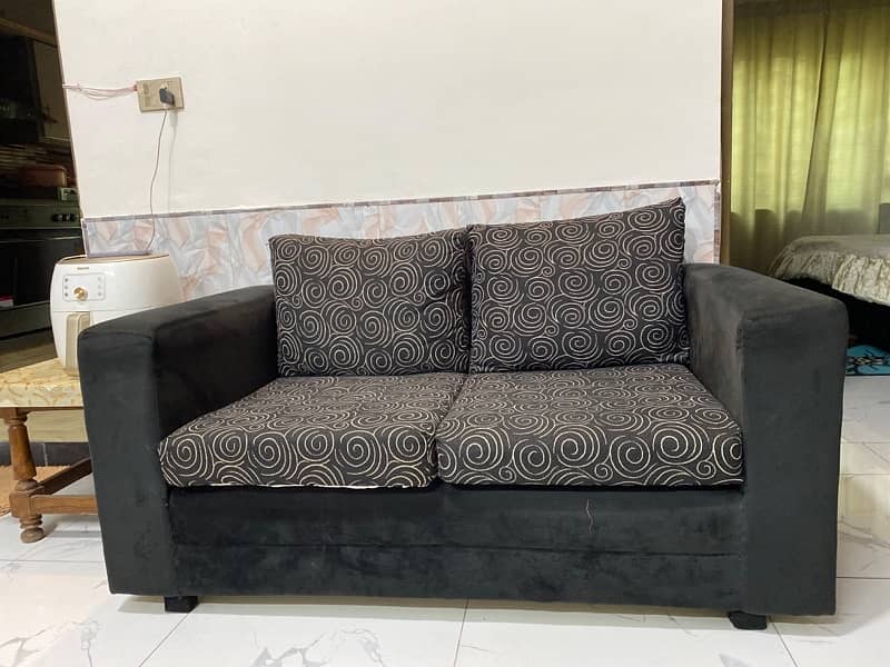 7 seater Sofa with table 3