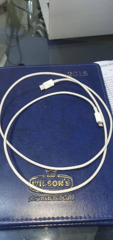 Iphone original ( C to Iphone ) charging cable 0